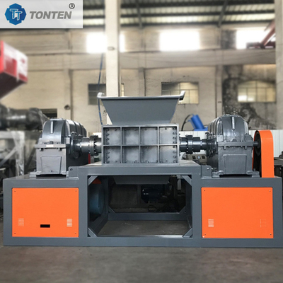 Trituratore a doppio albero per sacchi tessuti, per stracci e legno