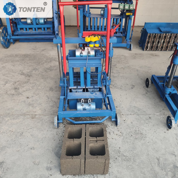 2-45 Piccole macchine mobili per la fabbricazione di mattoni Output giornaliero 2000-4500 blocchi